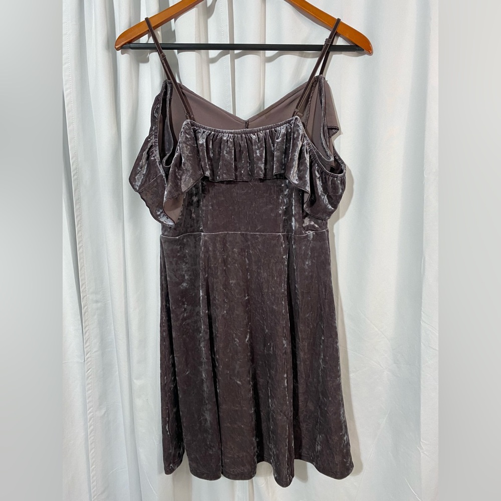 American Eagle Outfitters Crushed Velvet Dress Womens Medium Romantic Whimsigoth - Picture 3 of 7